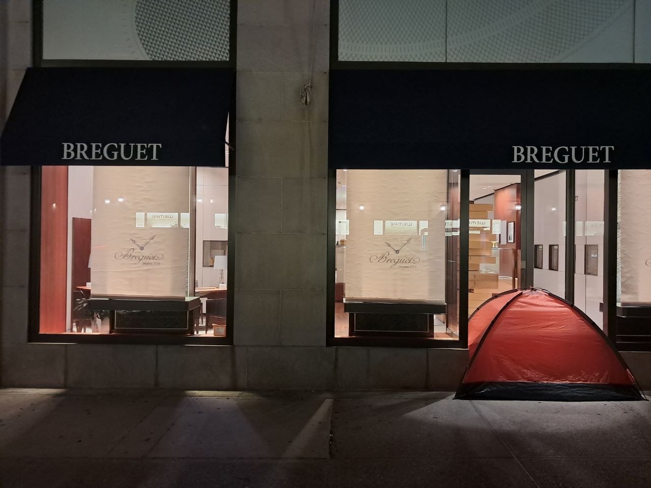 manhattan_tent